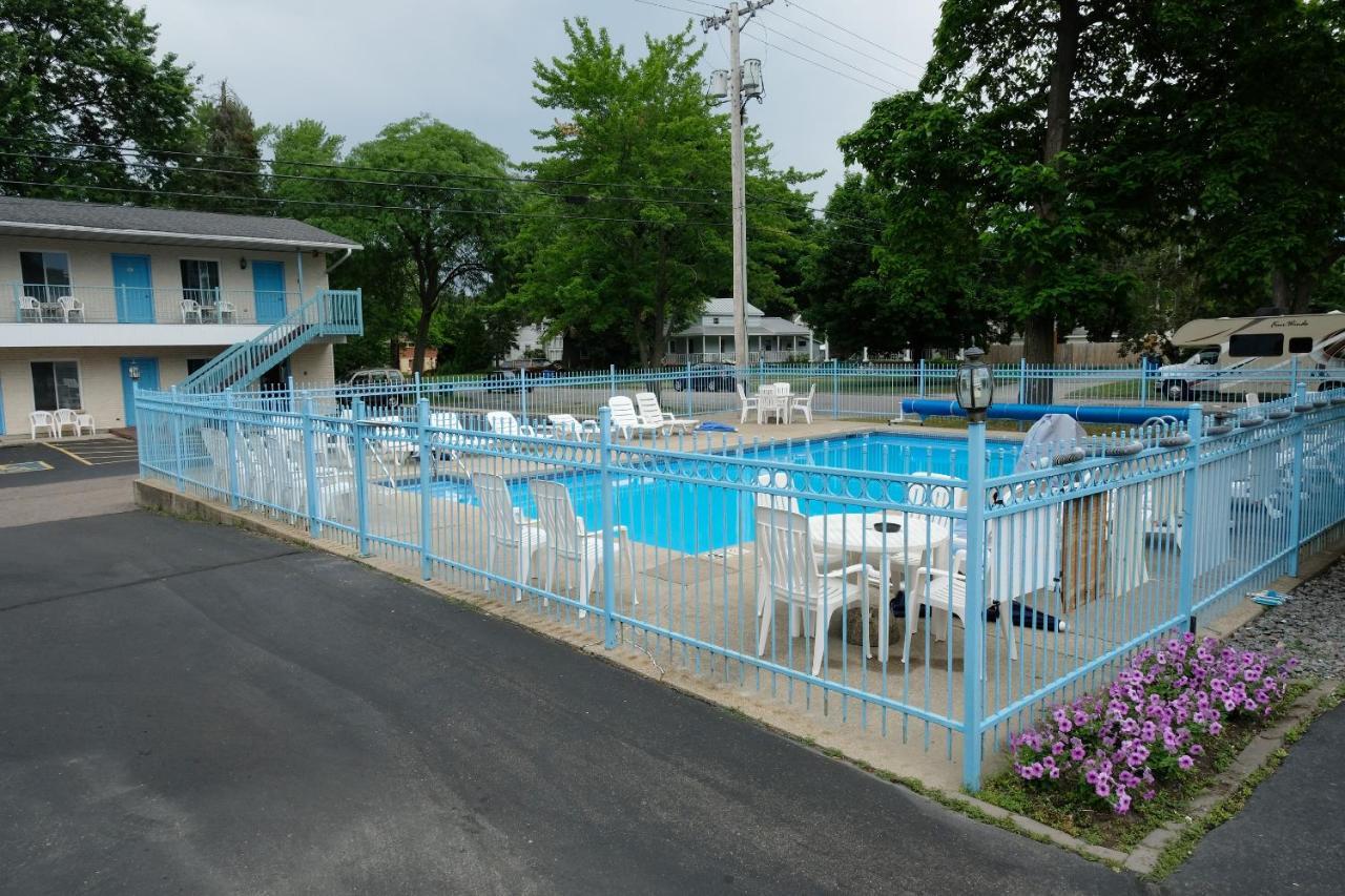 Starlite Motel Wisconsin Dells Kültér fotó