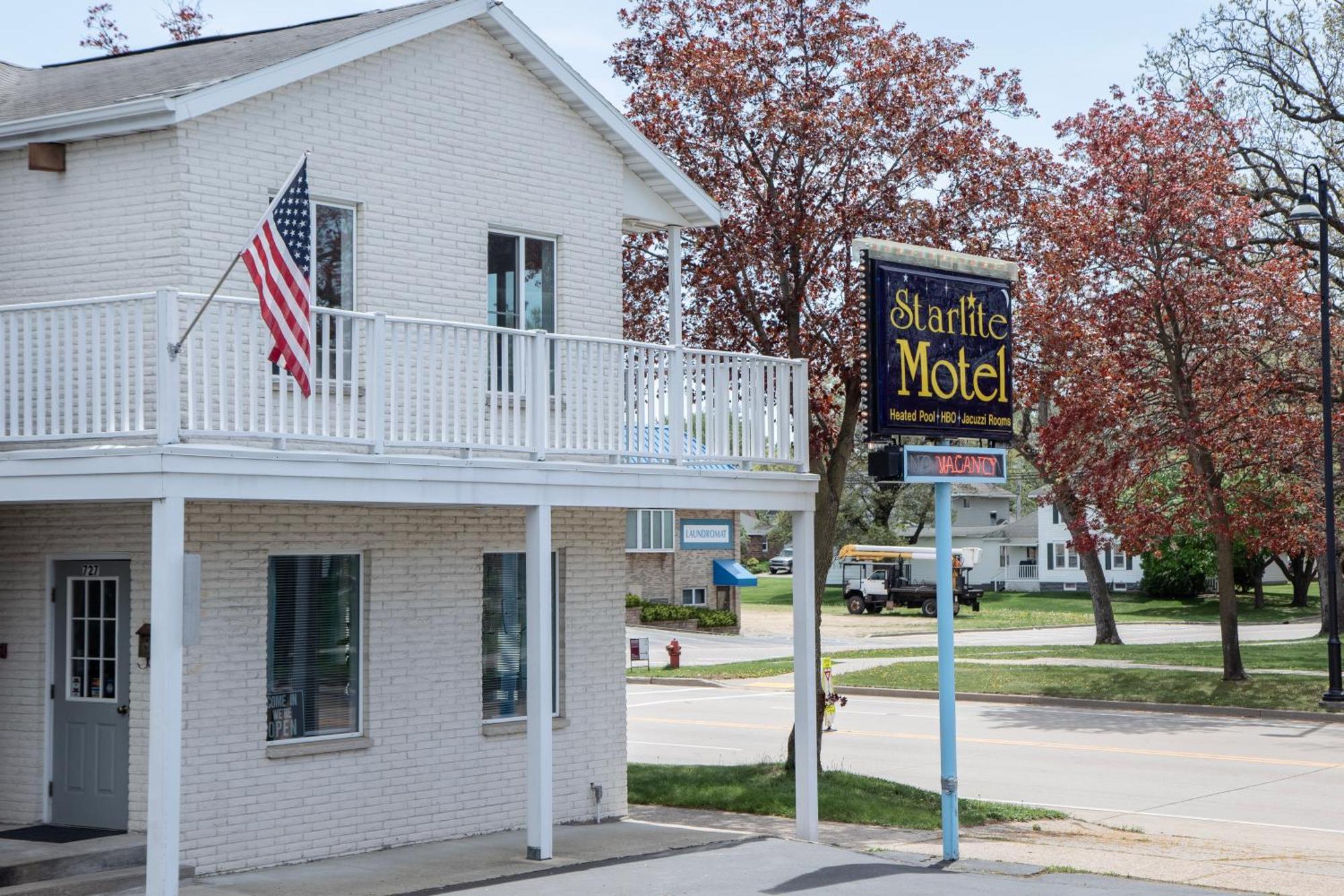 Starlite Motel Wisconsin Dells Kültér fotó